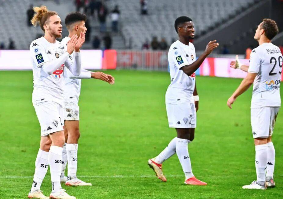 葡萄牙力克里昂，迪马利亚状态火热