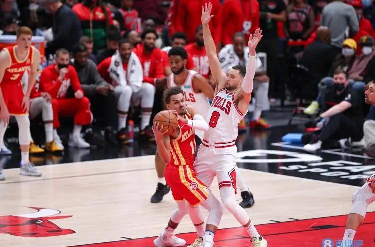 公牛横扫热火，拉文带队取胜