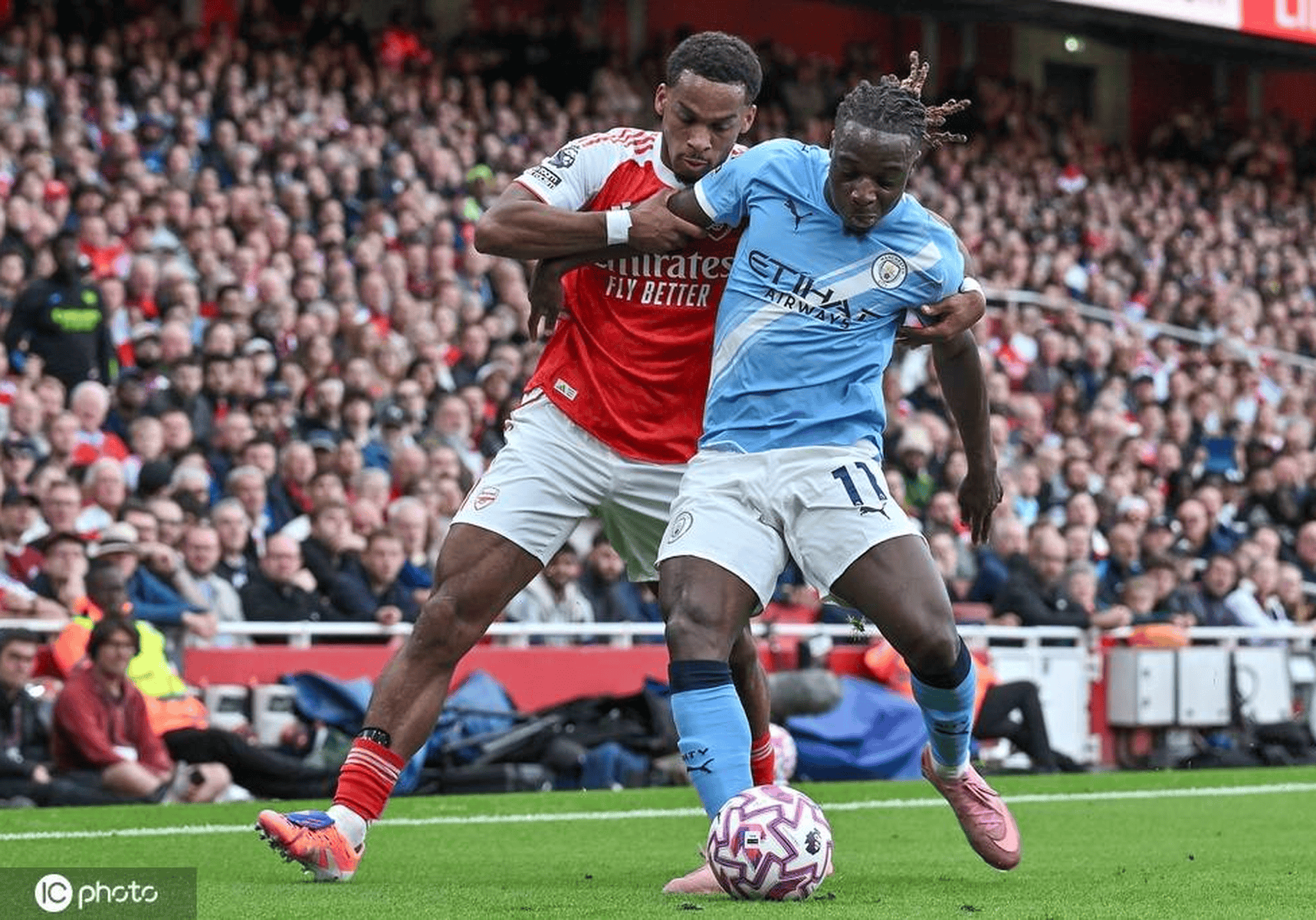 曼城轻取中国，马丁内利点燃赛场