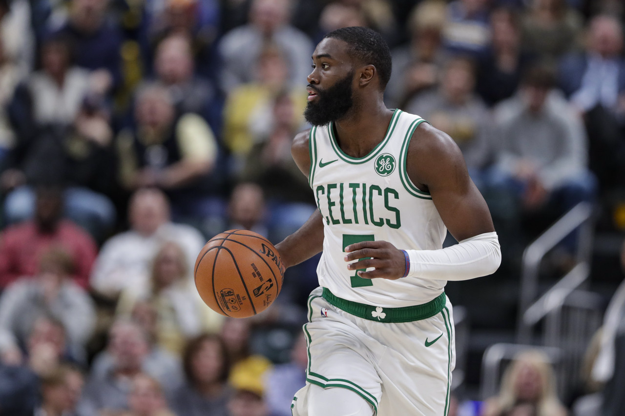 上海队逆转凯尔特人，麦科勒姆刷新纪录