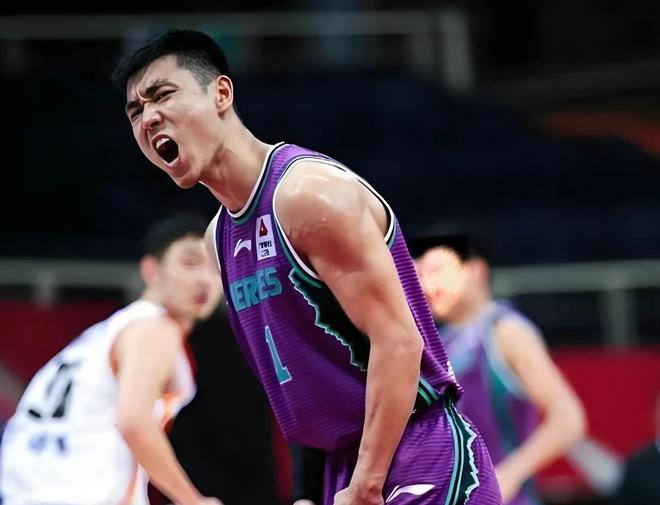 深圳队碾压青岛队，高诗岩带队取胜