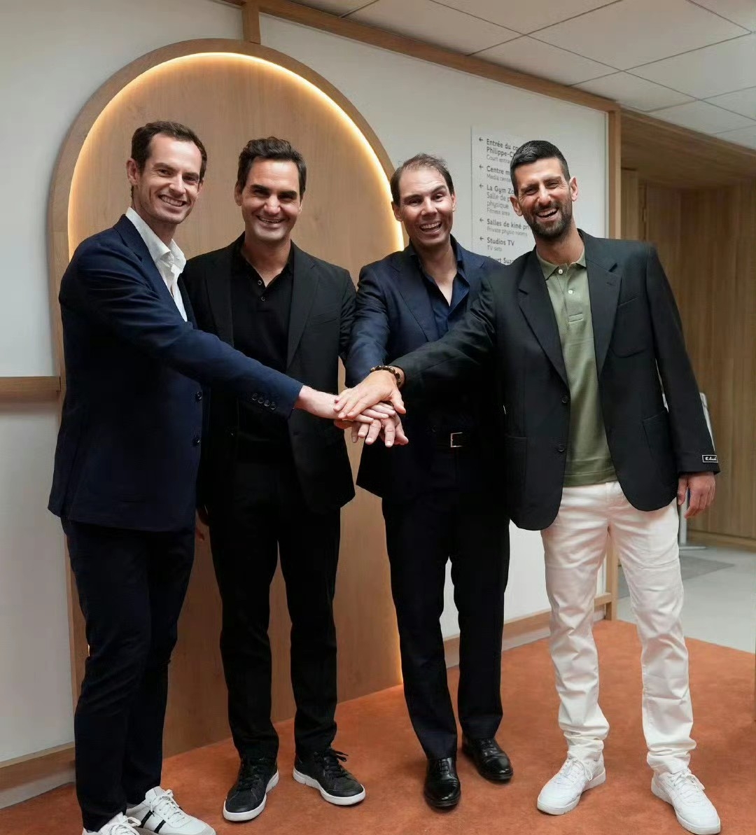 英国网球队绝地反击世界网球队，费德勒统治全场