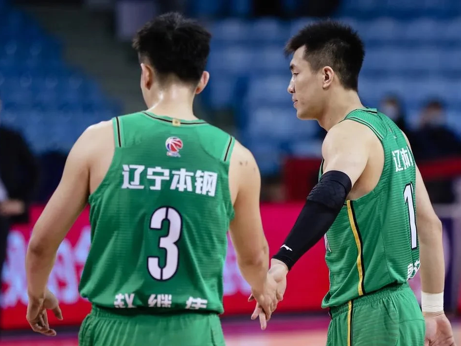 鹈鹕完胜国王，郭艾伦统治全场