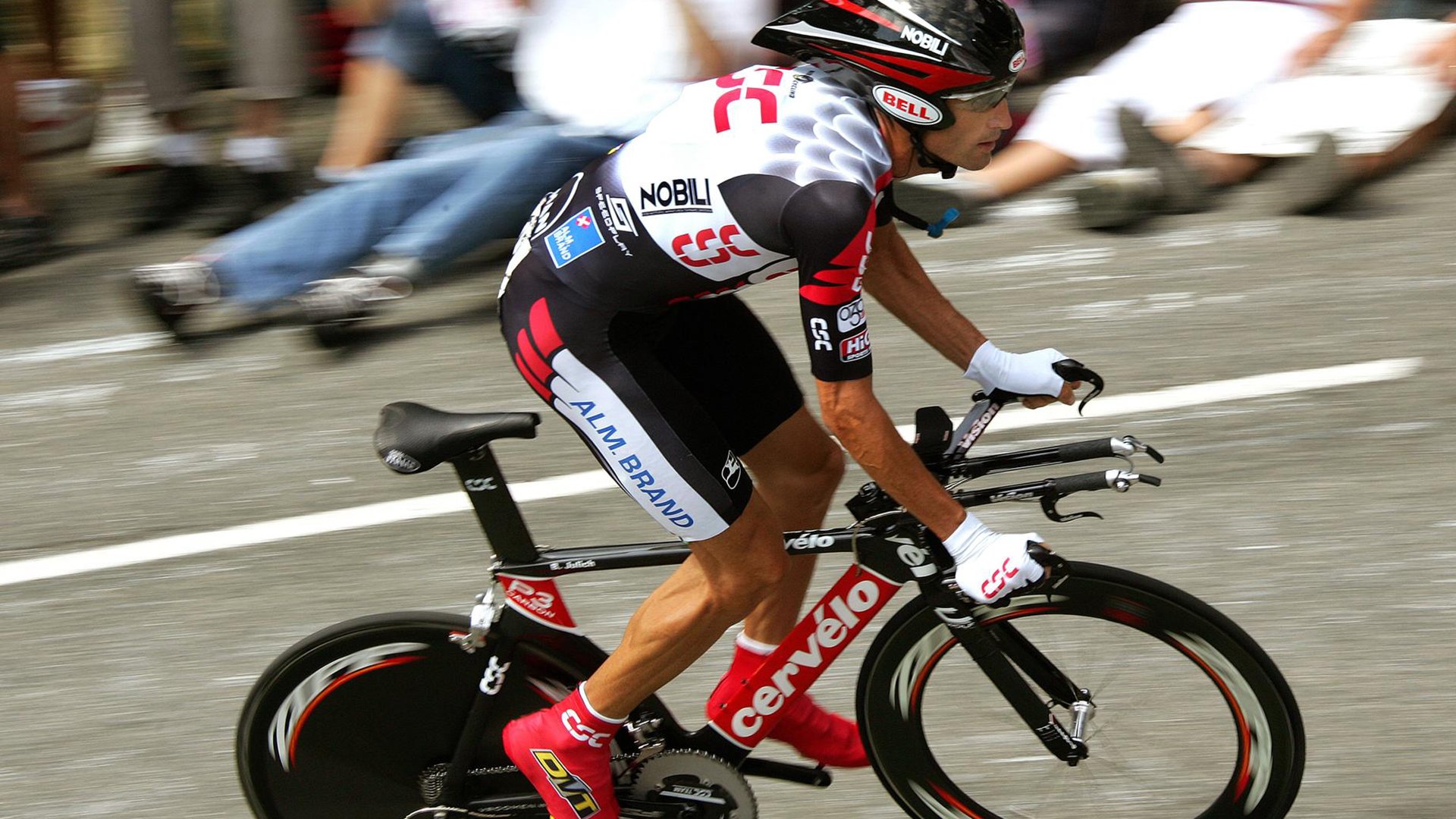 深圳队硬仗取胜步行者，哈登成为关键先生