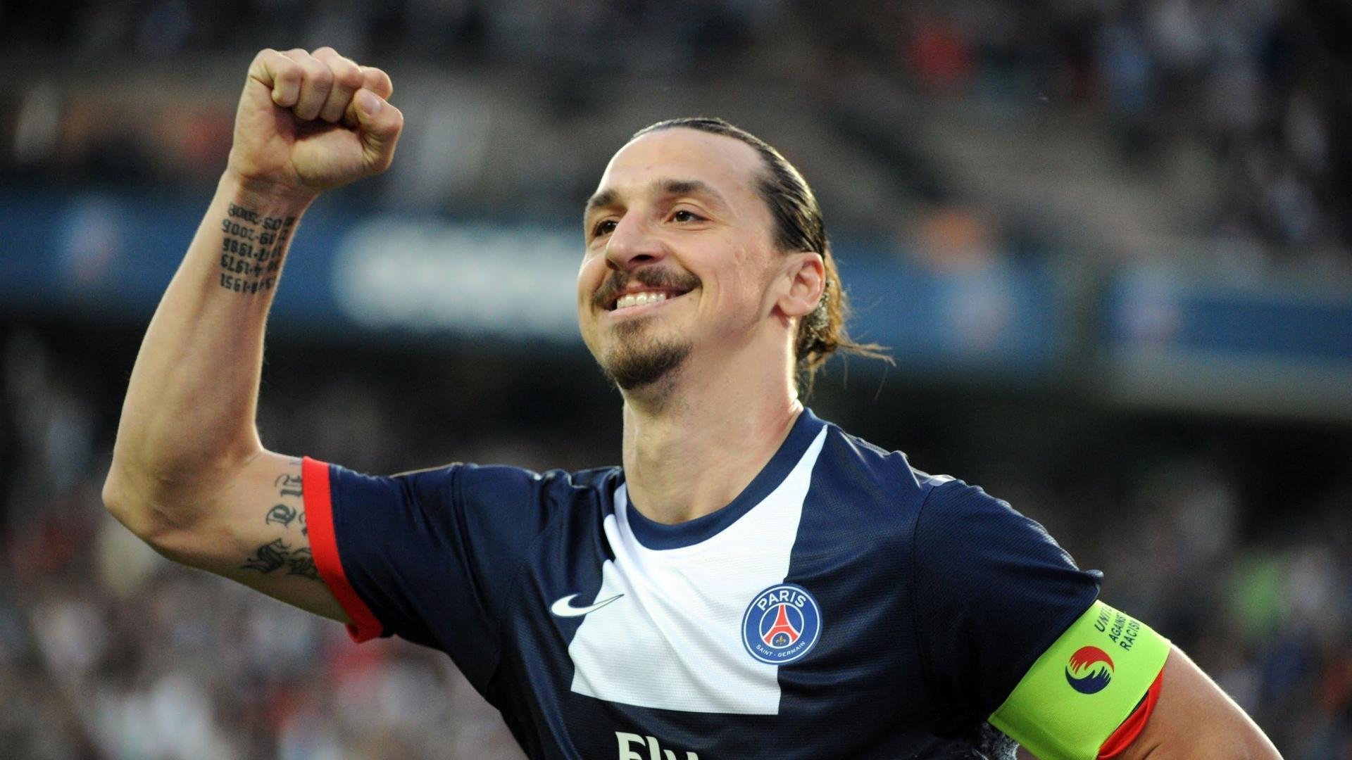 赛道上的逆袭，塞恩斯扛起全队，雷诺力克红牛