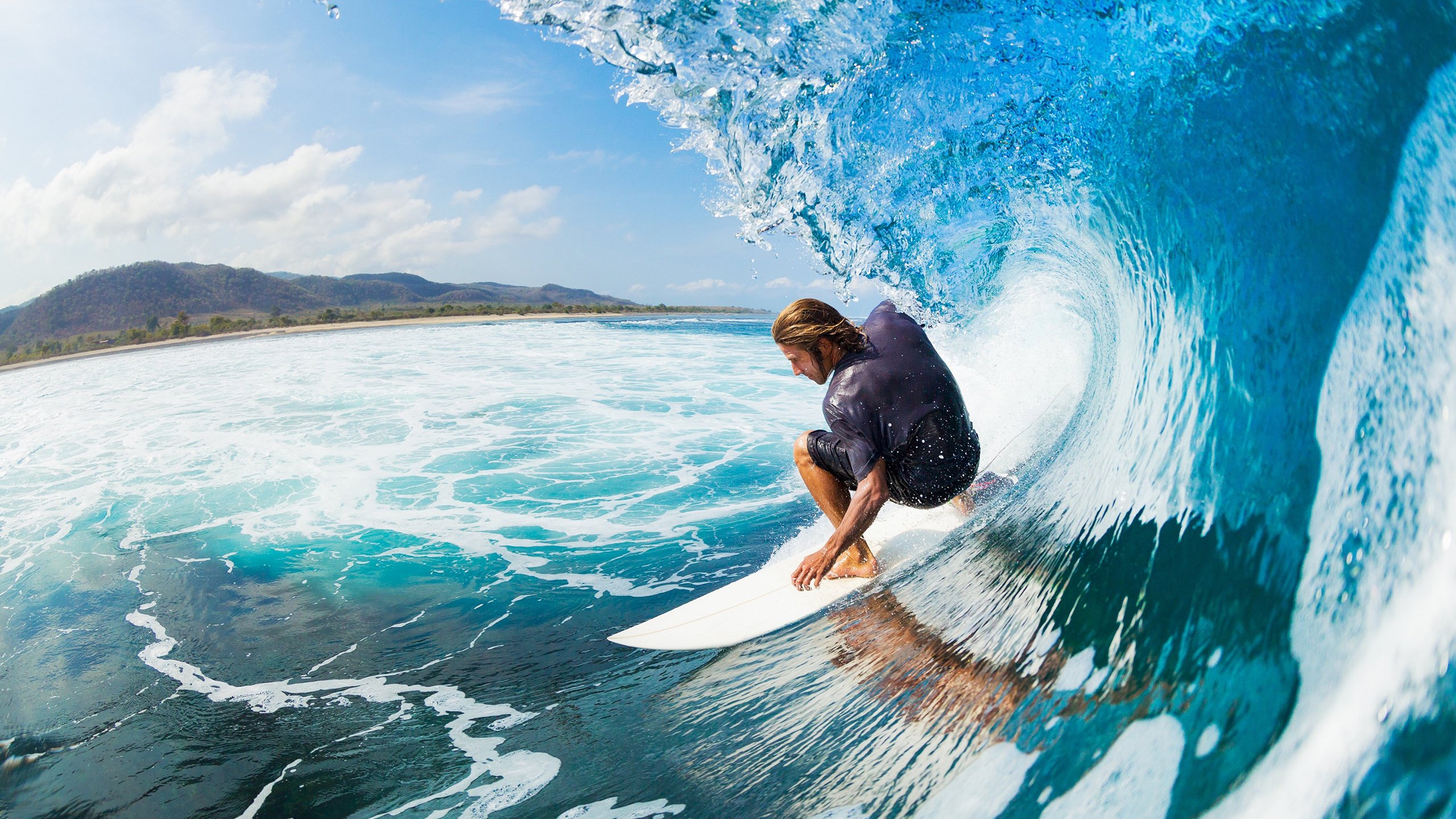 新疆队碾压上海队，布伦森关键回合不手软
